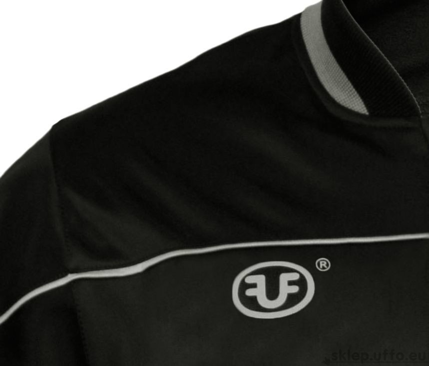 logo UFFO umieszczone z przodu bluzy