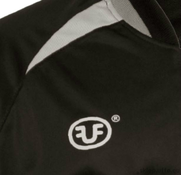 logo UFFO z przodu bluzy